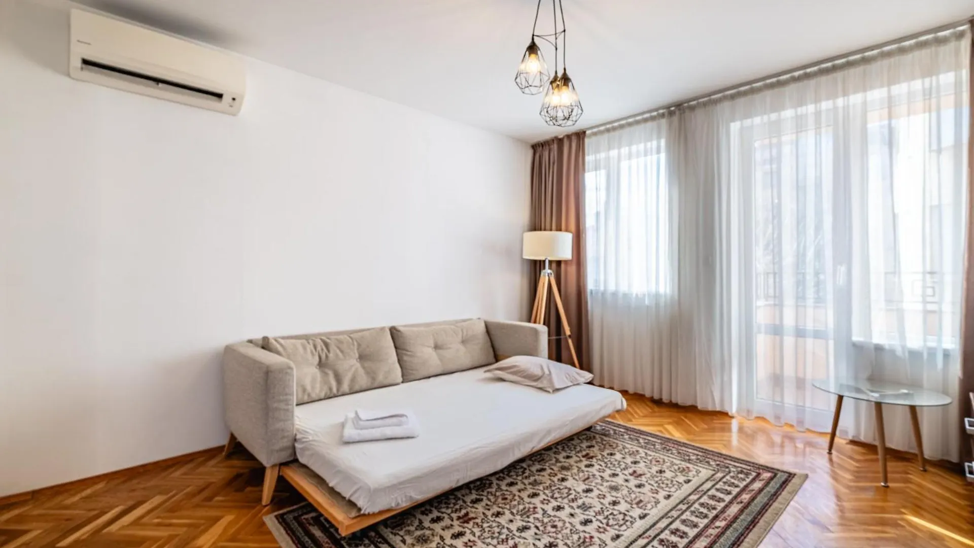 Seaside Serenity Charming Apartment By Sea Garden Varna